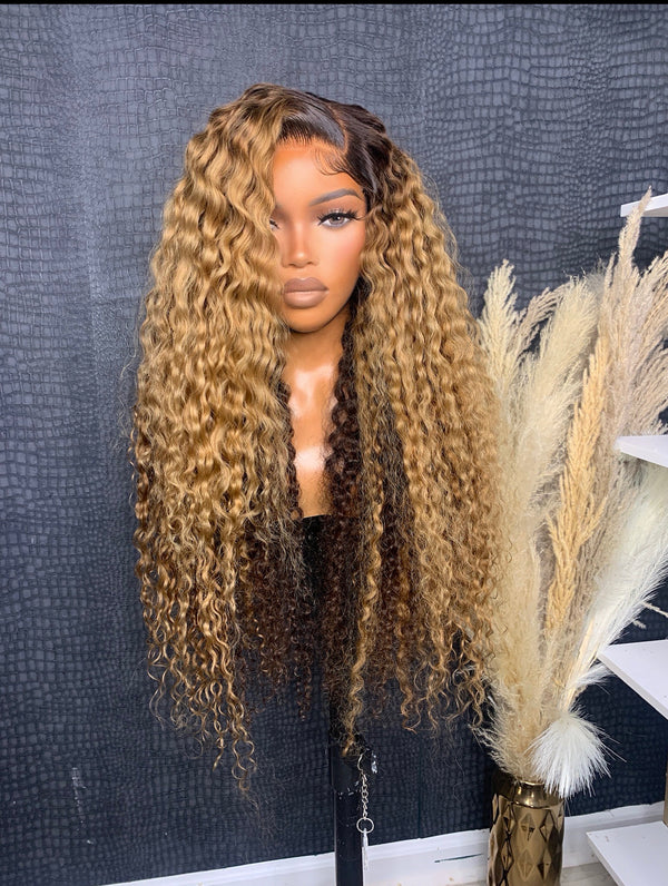 Honey Crush – 28” Curly Unit